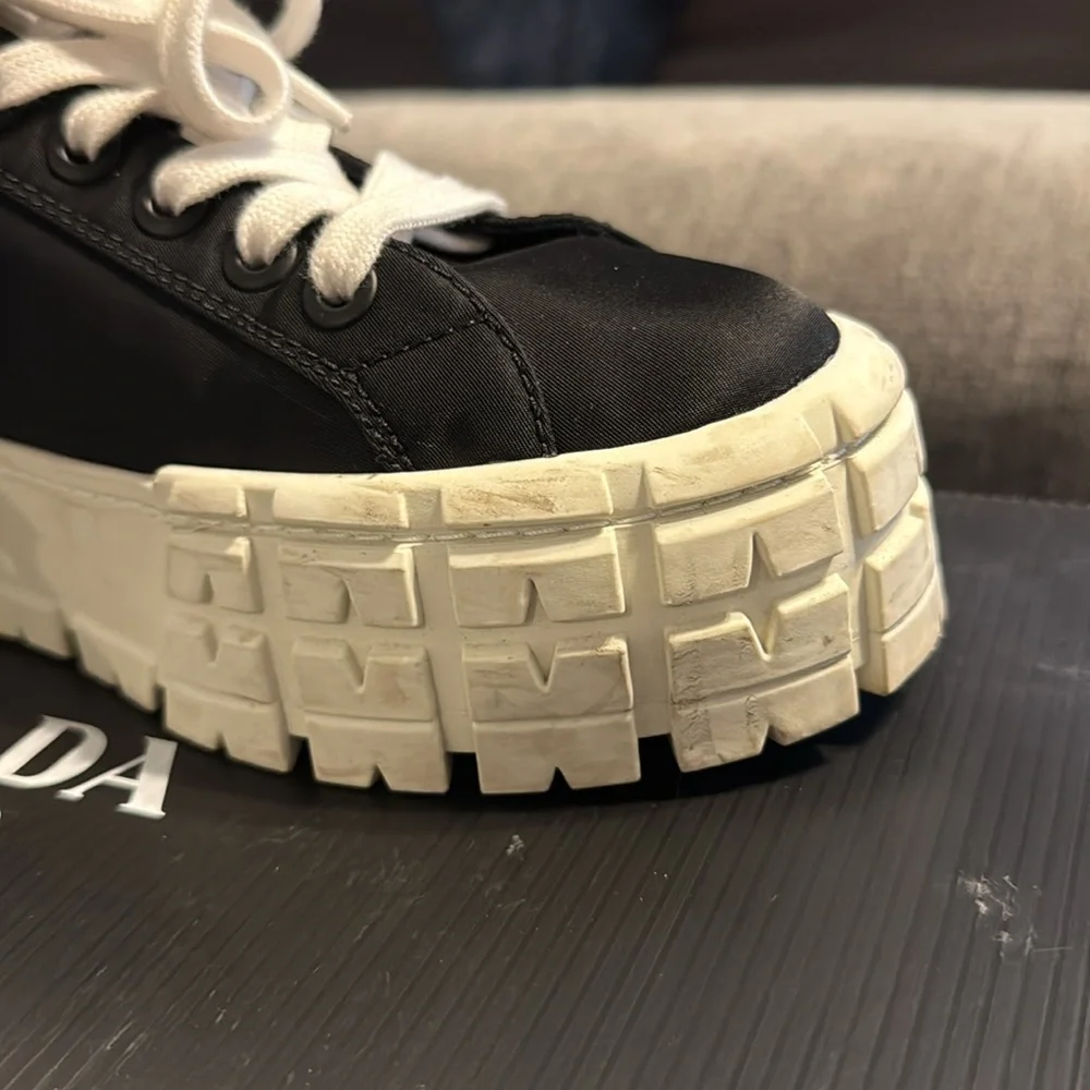 Prada platform lug sole sneakers - Picture 5 of 10